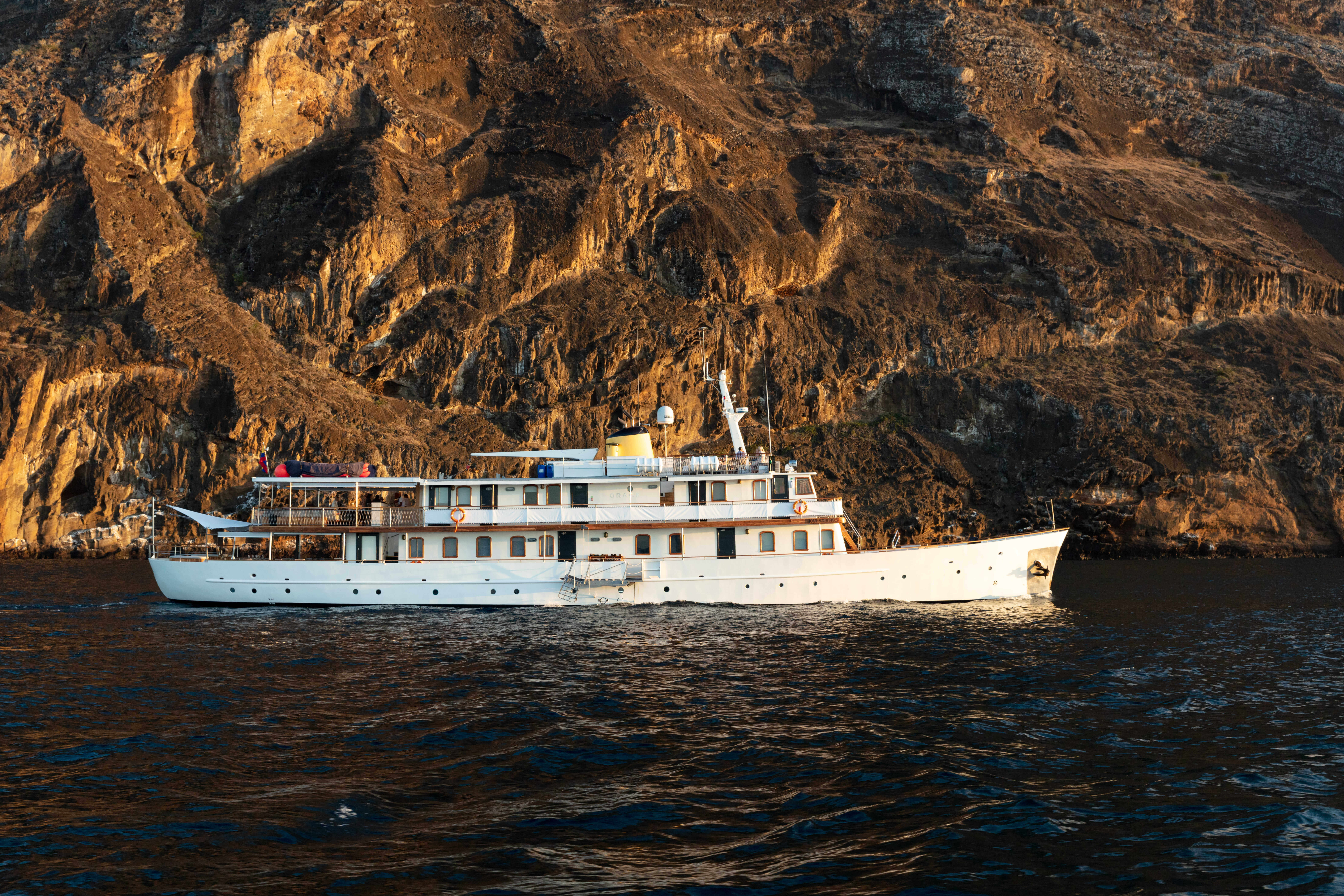 Grace Yacht In Galapagos 